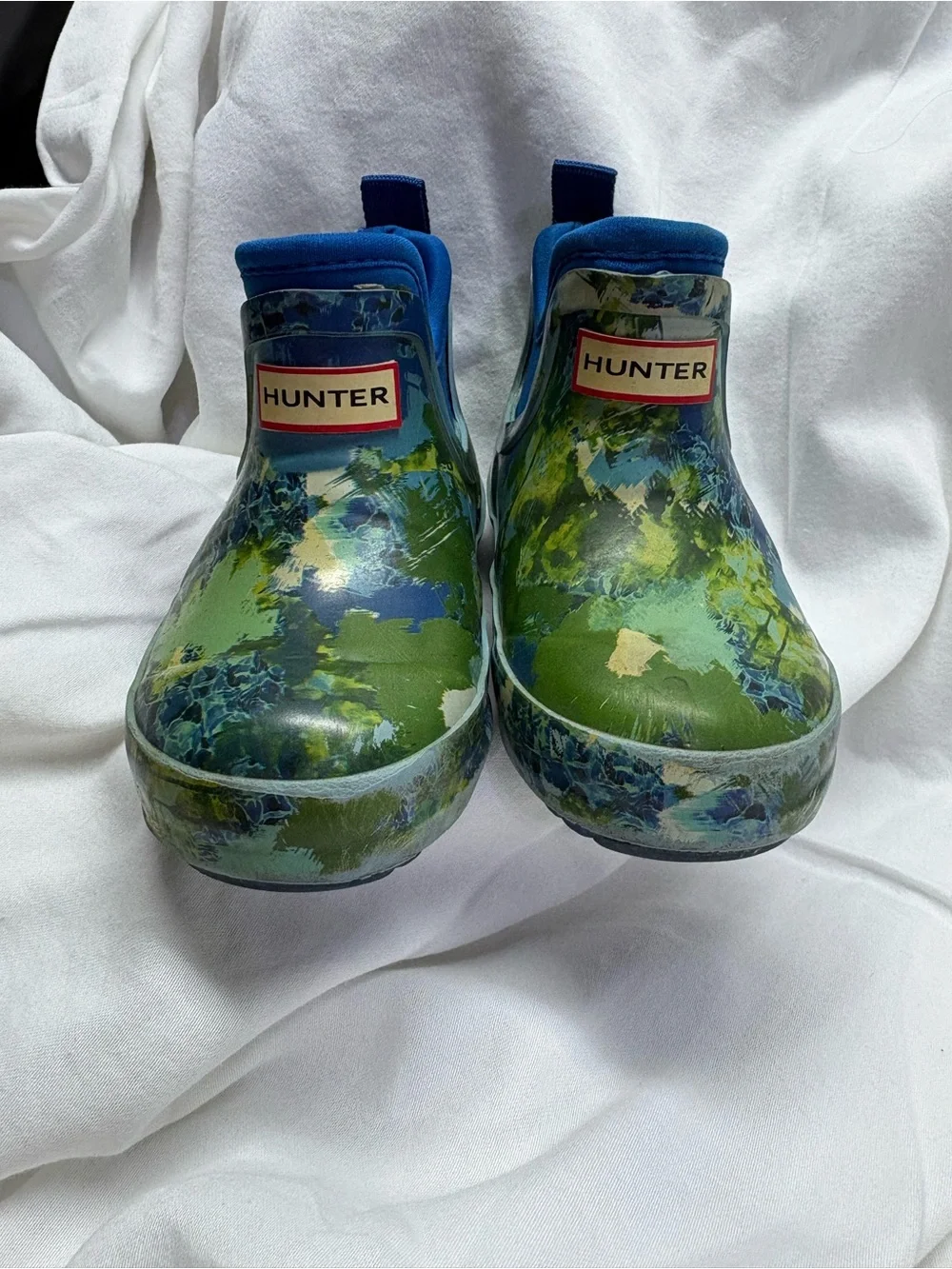 Hunter vibrant green